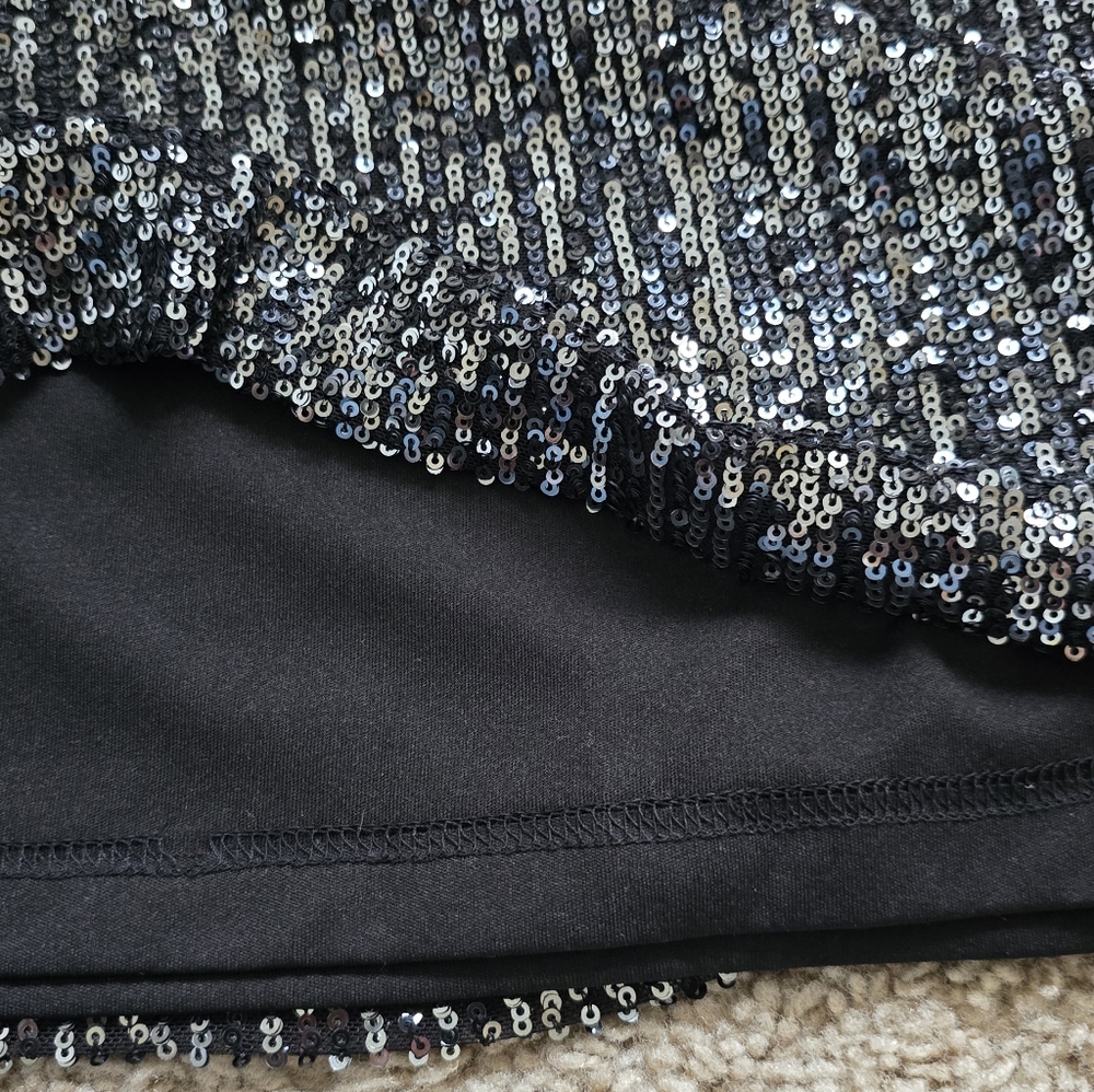 Elegant Black Sequin Women's Top Sz. Medium Cupcake & Cashmere - Picture 7 of 11